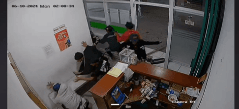 Viral Gerombolan Remaja Tawuran di Bogor Bawa Celurit-Golok hingga Masuk ke Klinik