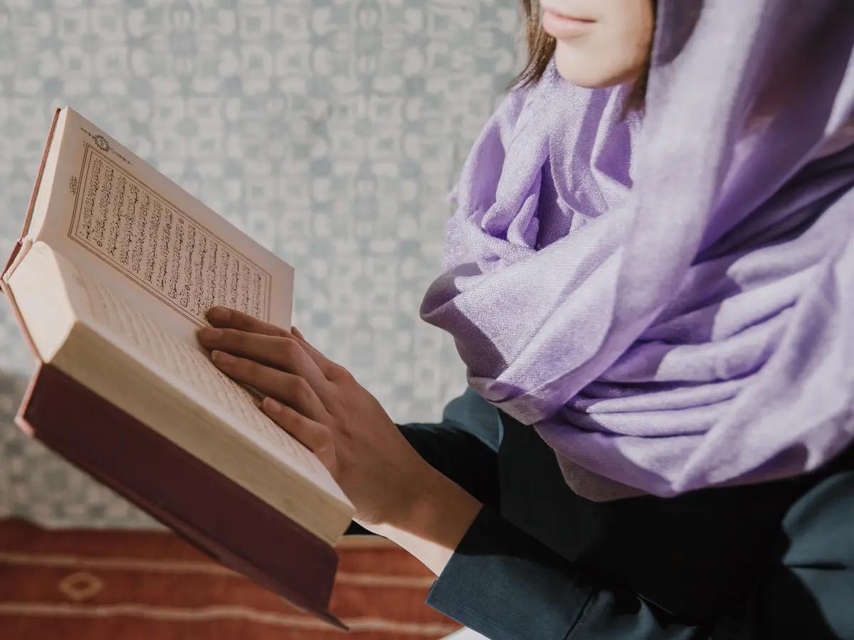 Negara Ini Punya Aturan Unik bagi Turis, Dites Bacaan Al-Quran Saat di Imigrasi