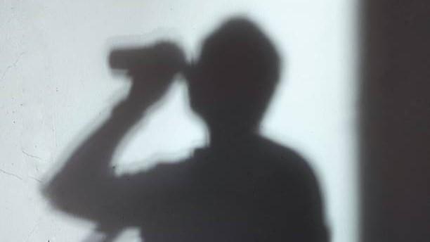 Minum Miras Berujung Maut, Paman Pukul Dada-Kepala Keponakannya hingga Tewas