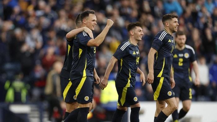 Keren! Supermarket di Skotlandia Sediakan Zona Khusus Kakek-Nenek Nobar Euro 2024