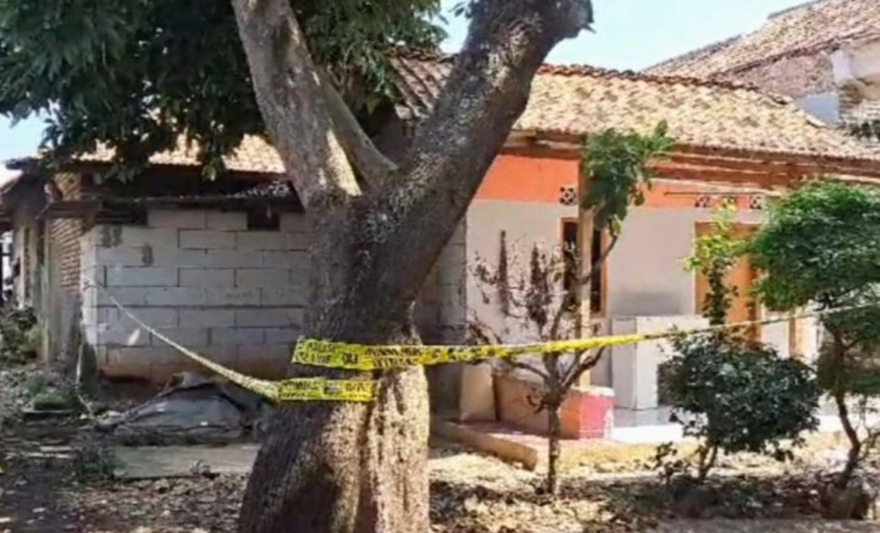 Densus 88 Sita Serbuk Putih-Kuning di Rumah Terduga Teroris Cikampek