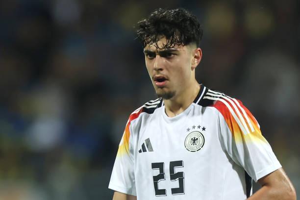 Aleksandar Pavlovic Resmi Perpanjang Kontrak dengan Bayern Munich