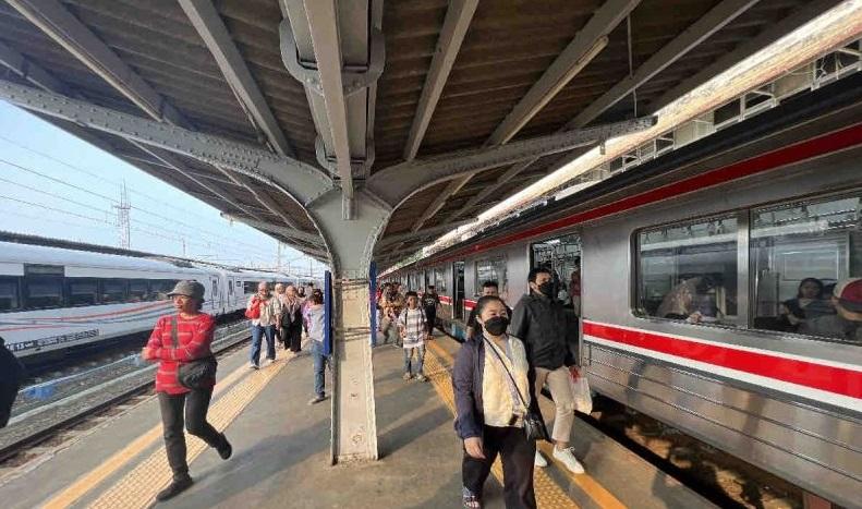 Selama Libur Idul Adha, KAI Angkut Hampir 1 Juta Penumpang