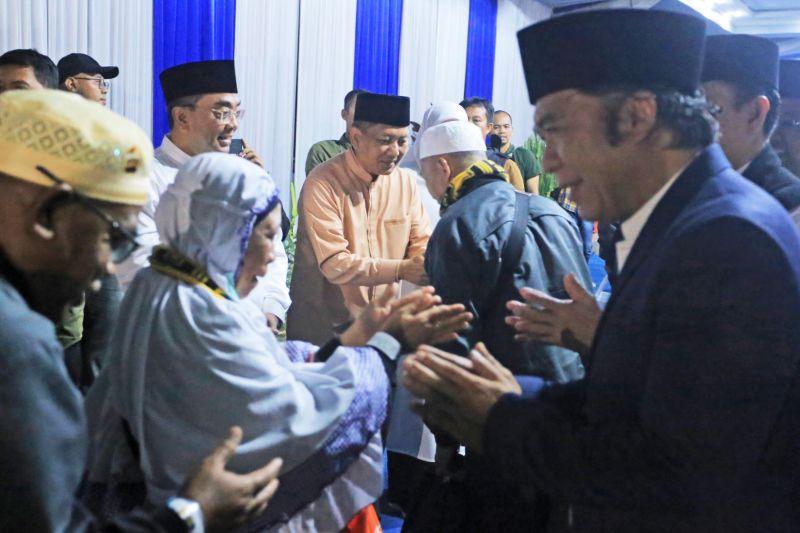 433 Jemaah Haji Kota Tangerang Tiba di Tanah Air