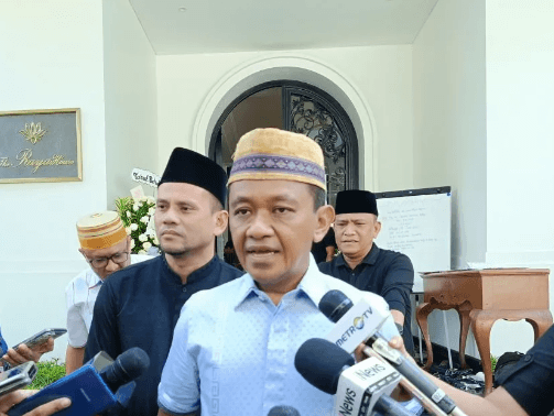 Bahlil Sebut Eks Menteri BUMN Tanri Abeng Putra Terbaik Bangsa