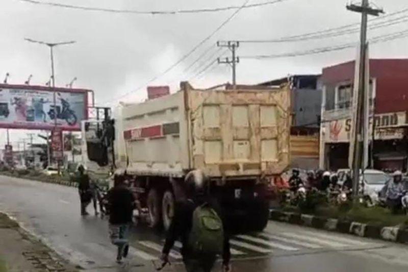 Sopir Truk Lindas Wanita hingga Tewas di Kendari Ditangkap Polisi