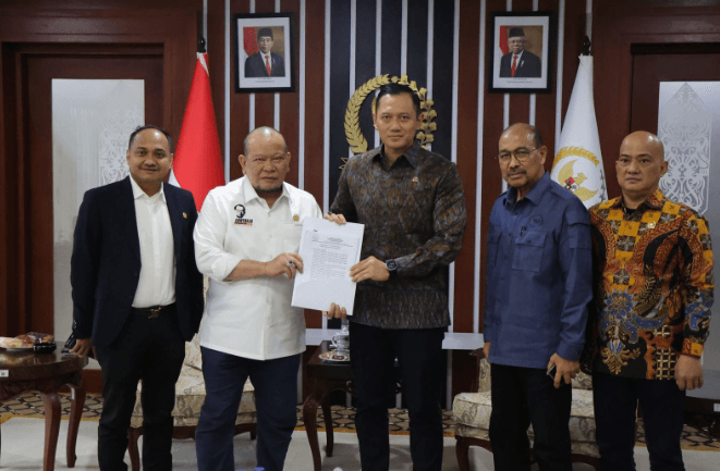 Dikunjungi Menteri ATR/BPN, Ketua DPD RI Ingatkan Penyelesaian Surat Ijo