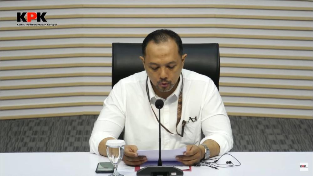 KPK Tetapkan 3 Tersangka Korupsi APD Kemenkes, Siapa Saja?