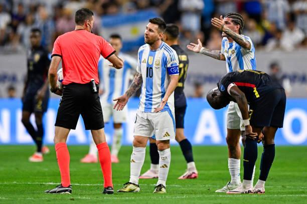 Messi Gagal Penalti, Scaloni Tetap Puji Penampilan Gemilangnya