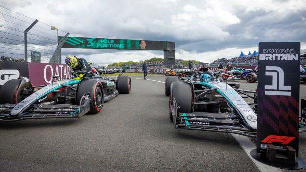Russel dan Hamilton Wakili Mercedes di F1 Silverstone dari Posisi Terdepan