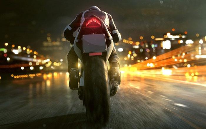 Kenapa Lampu Rem Belakang Motor Warnanya Harus Merah? Yuk Simak Penjelasannya di Sini