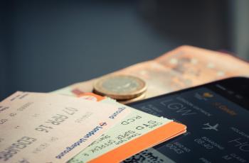 Ternyata Cuma Profesi Ini yang Gelarnya Bisa Dicantumkan di Tiket Pesawat