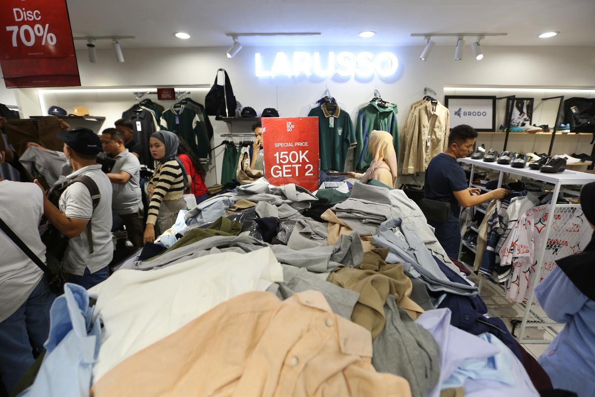Ragam Produk Fashion Murah di Jakarta Fair 2024 Jelang Penutupan