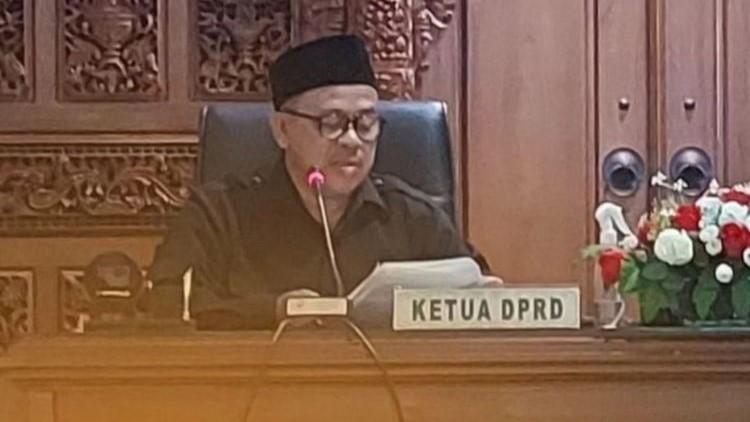 Kemlu-KJRI Beri Pendampingan Ketua DPRD Rembang yang Ditahan Saudi