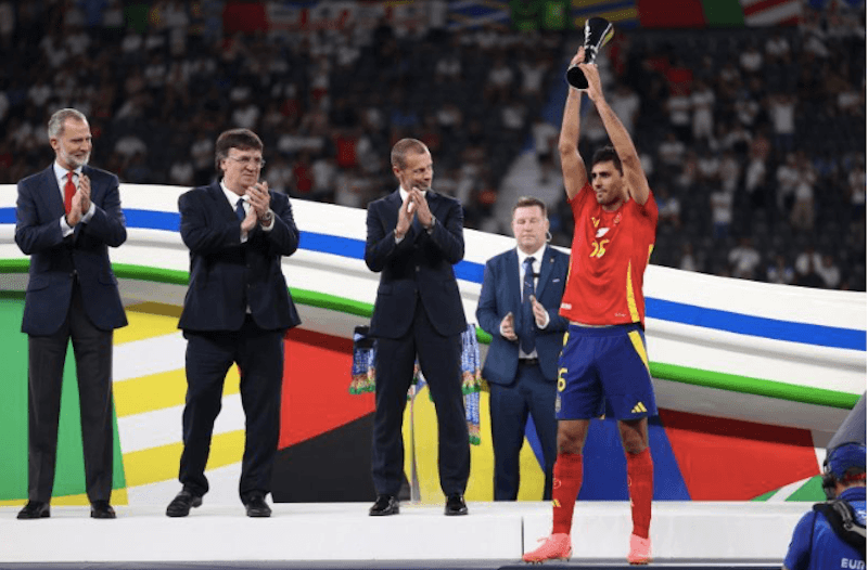 Rodri Dinobatkan jadi Pemain Terbaik Euro 2024