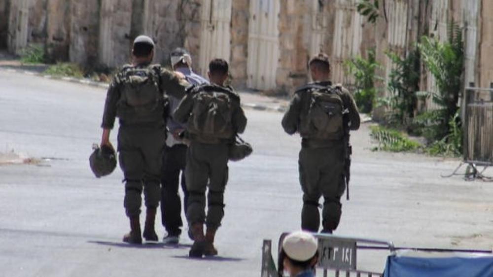 30 Warga Sipil Palestina di Tepi Barat Ditangkap Israel