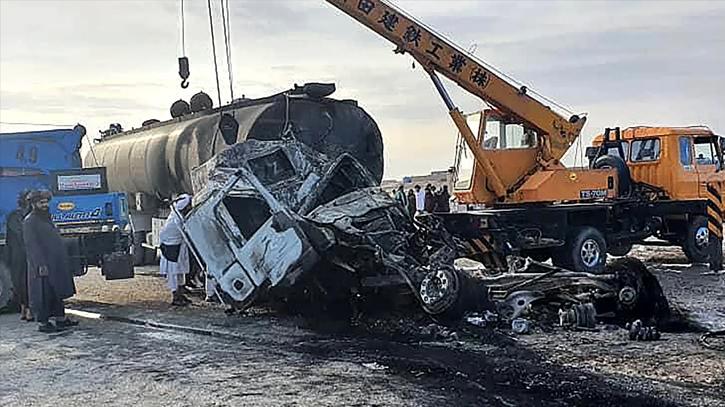 17 Penumpang Tewas Pascainsiden Bus Terbalik di Afghanistan Utara