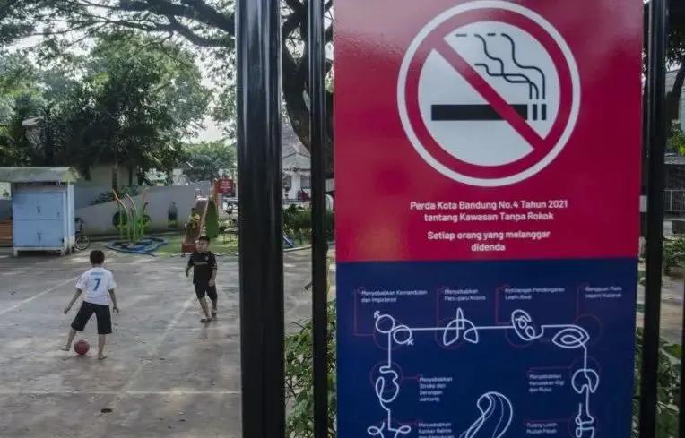 Pemprov DKI Jakarta Rutin Penegakan Aturan Dilarang Merokok di Tempat Umum