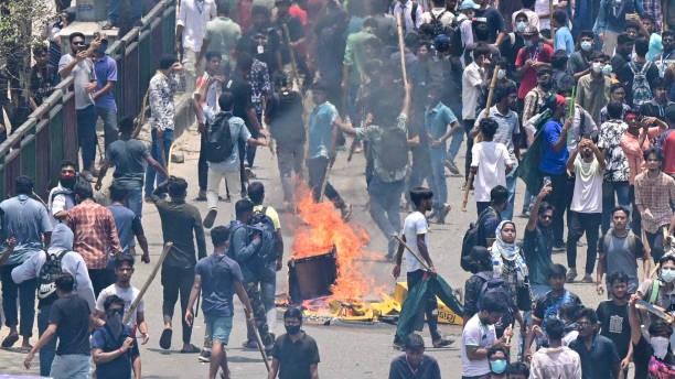 Pemerintah Putuskan Akses Internet Buntut Bentrokan Maut di Bangladesh