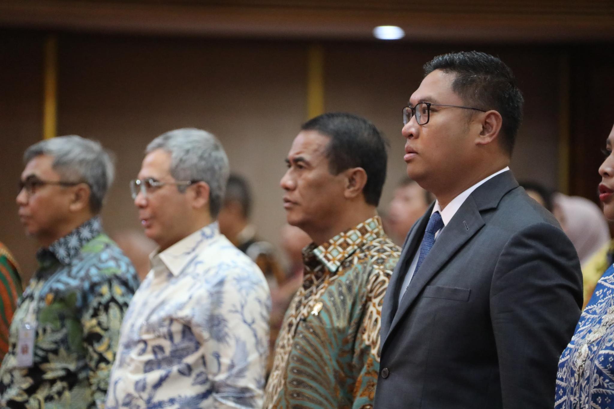 Hari Pertama Masuk Kerja, Wamentan Sudaryono Siap Dukung Penuh Swasembada