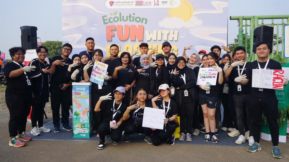 LSPR Bekasi dan Komunitas Cleanee Kampanyekan Solusi Hijau Berkelanjutan