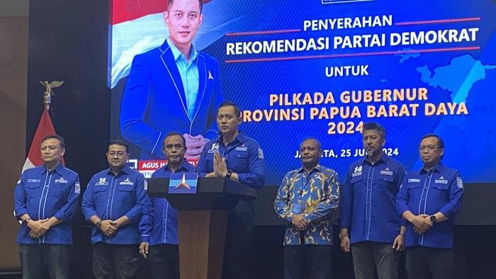 AHY Berikan Rekomendasi ke 52 Bakal Calon Pilwakot-Pilbup 2024 di Kantor DPP Demokrat