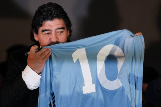 Jersey Maradona Dilelang di AS