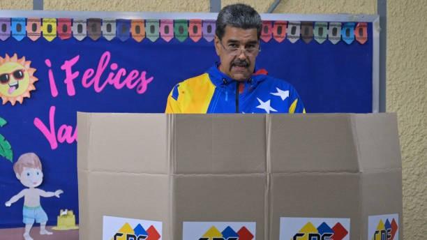 Jalan Terjal Maduro Halau Suara Oposisi di Pilpres Venezuela