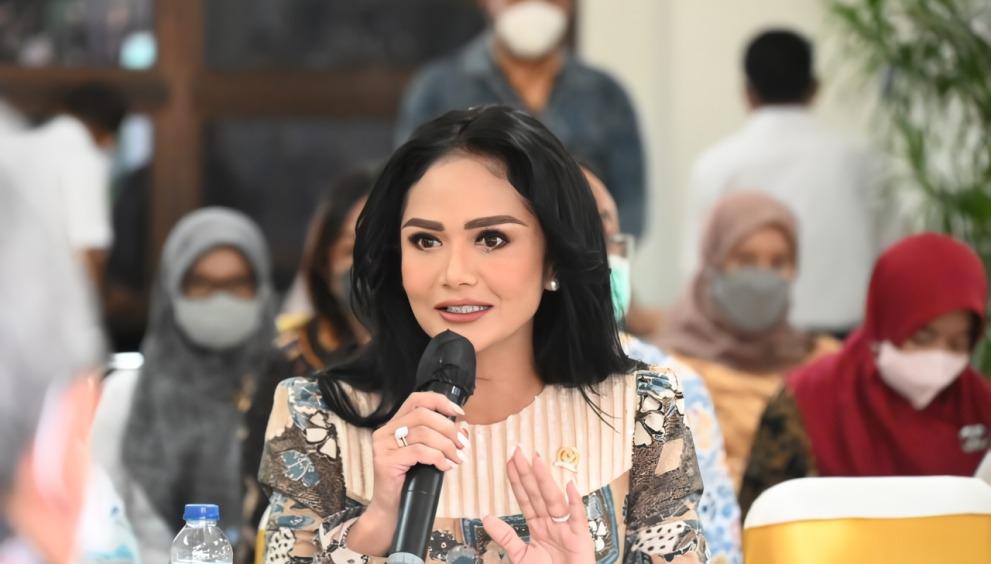 Soroti Selebgram Tewas usai Sedot Lemak, Komisi IX DPR Imbau Masyarakat Cermat Pilih Klinik Kecantikan