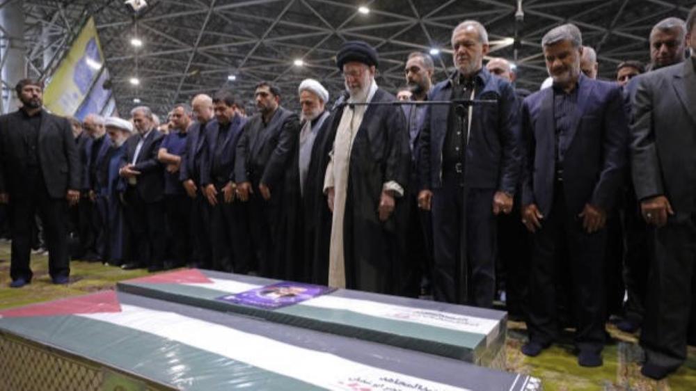Ali Khamenei Pimpin Shalat Jenazah Ismail Haniyeh di Teheran