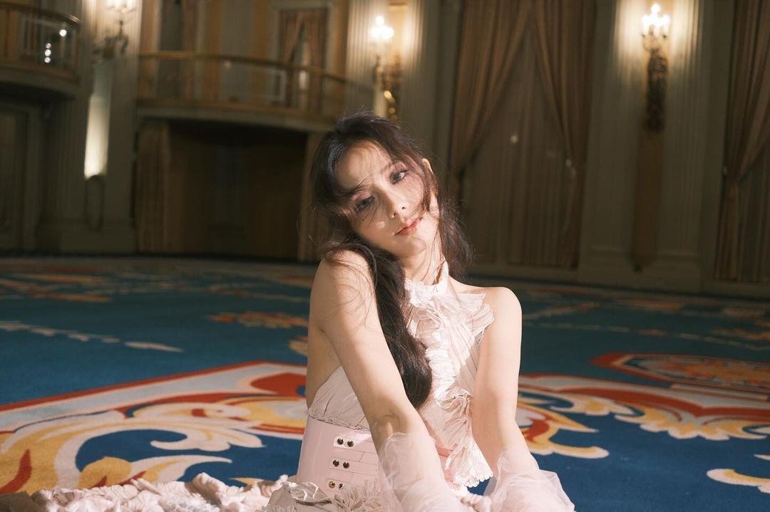 Jisoo BLACKPINK akan Bintangi Serial Zombie "Newtopia"