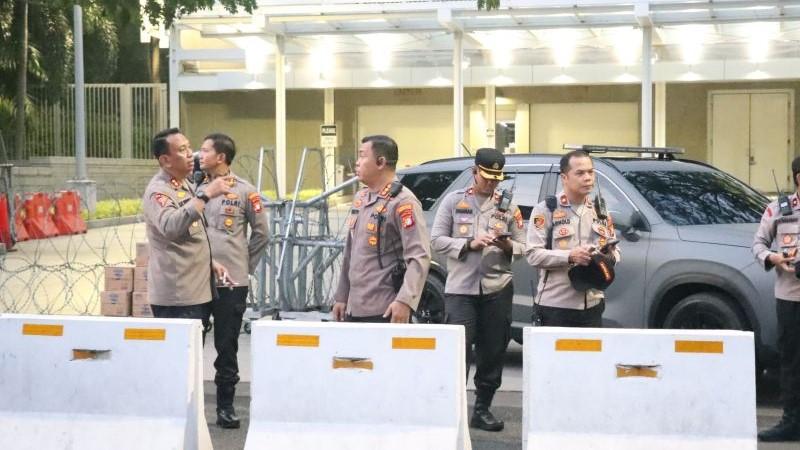 Ribuan Personel Polri Kawal Aksi Bela Palestina di Kedubes AS