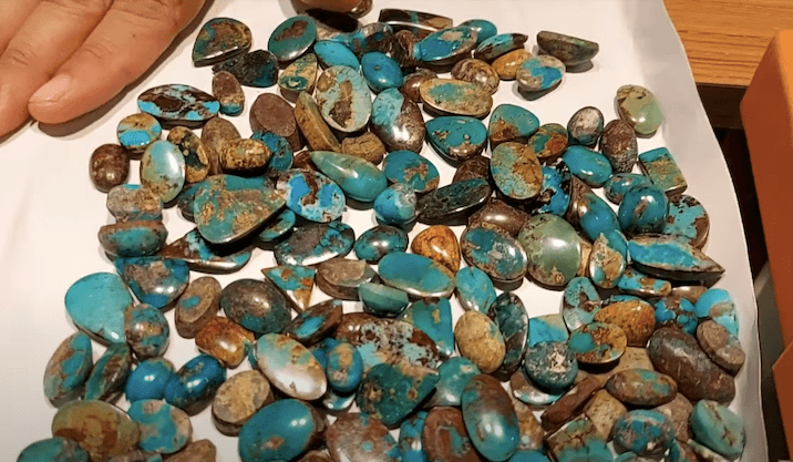 Khasiat Batu Pirus: Keajaiban Alam dan Manfaatnya