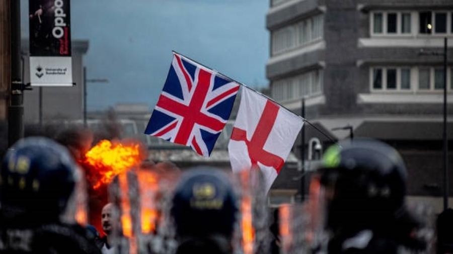 Kerusuhan Berbau SARA Bukan Cerminan Nilai-nilai Inggris