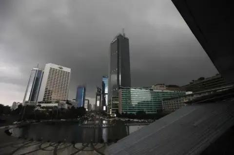 Cuaca Jakarta Diprediksi Berawan Tebal Sepanjang Hari, Rabu 7 Agustus 2024