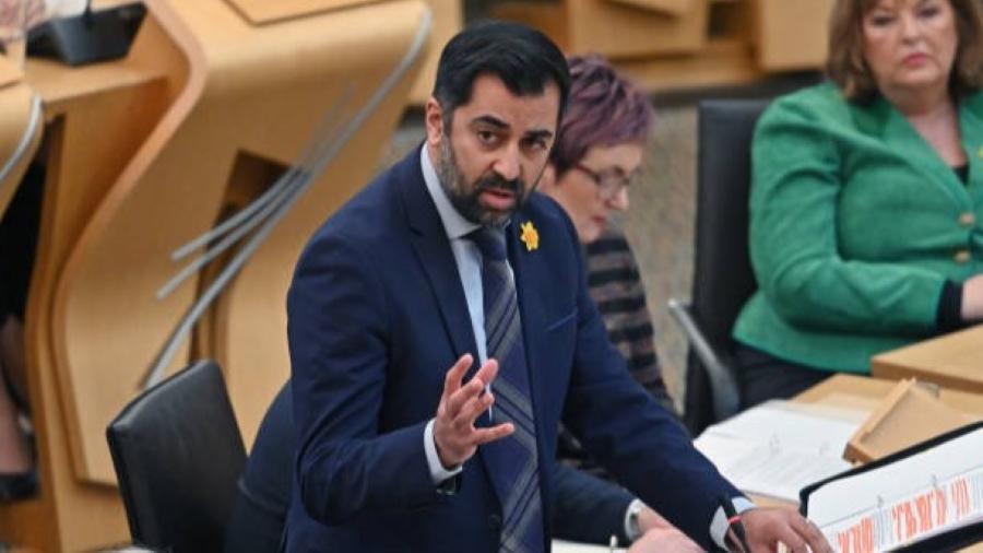 Eks PM Skotlandia Pilih Hijrah selama Kerusuhan di Inggris