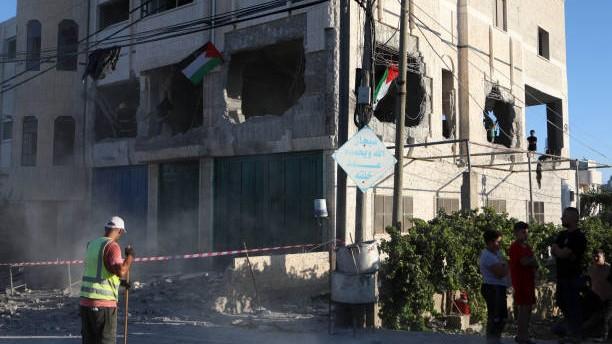 Pilu Rumah Keluarga Palestina di Tepi Barat Diledakkan Tentara Israel