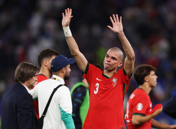 Resmi! Pepe Umumkan Gantung Sepatu