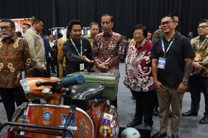 Vespa Konversi Elektrik Buatan Elders, Siap Digeber hingga Italia