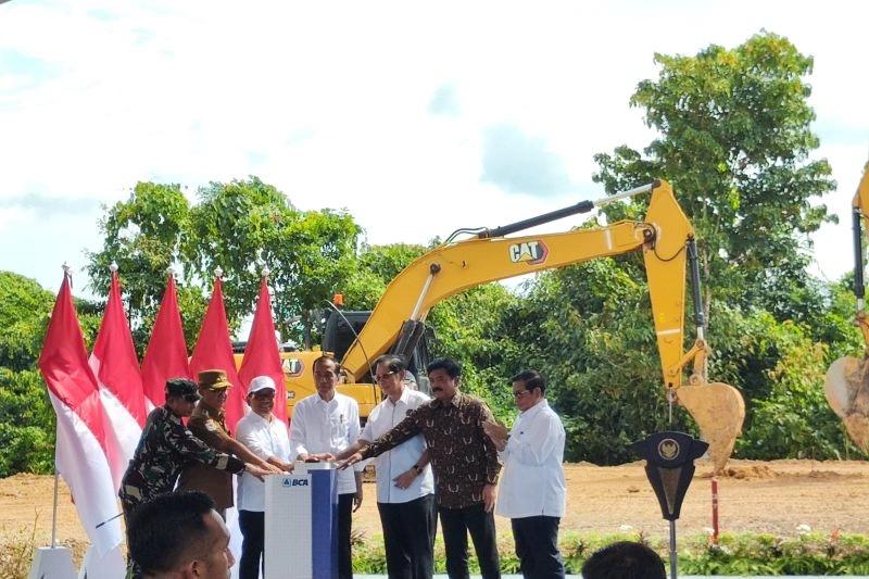 Jokowi Resmikan Peletakan Batu Pertama Kantor BCA di IKN