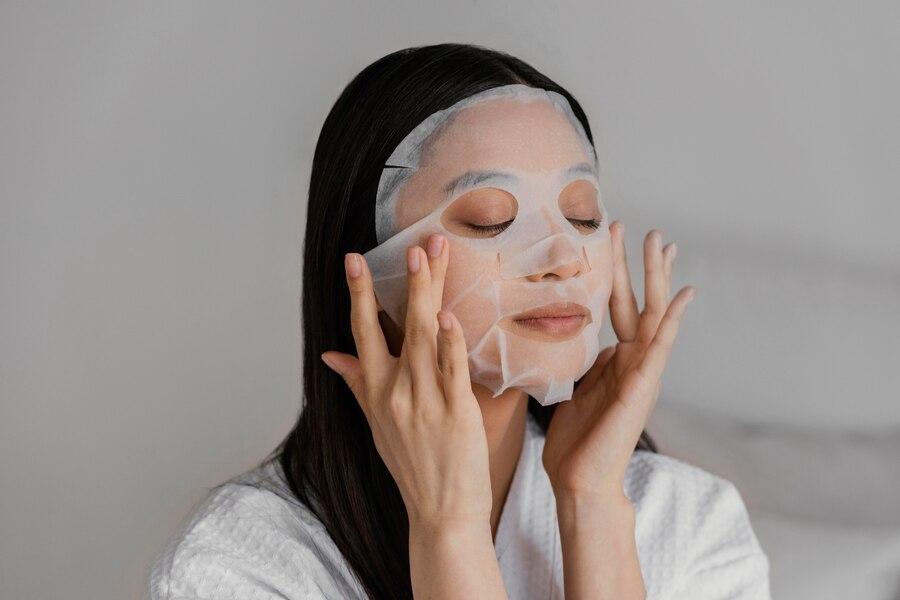 Apakah Sheet Mask Boleh Dipakai 2 Kali? Yuk Simak Penjelasannya!