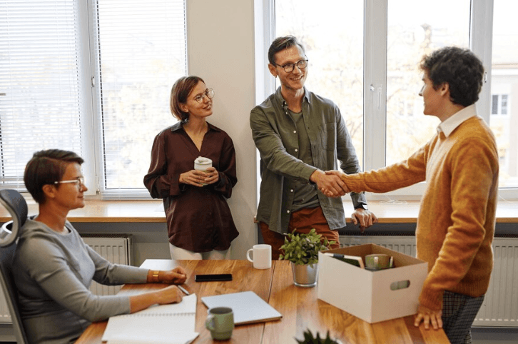 15 Kalimat Balasan Ucapan Selamat Bergabung untuk Karyawan Baru: Membangun Kesan Positif di Tempat Kerja Baru