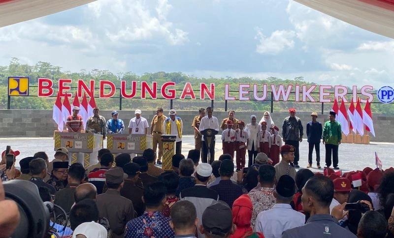 Jokowi Resmikan Bendungan Leuwikeris Senilai Rp3,5 Triliun di Tasikmalaya