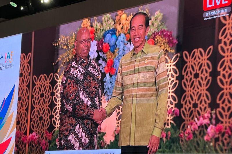 Jokowi Tiba di Jamuan Santap Malam Indonesia-Africa Forum Bali