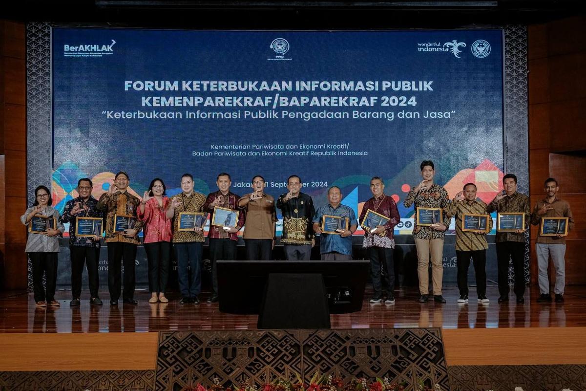 Sandiaga Perkuat Keterbukaan Informasi Publik Wujudkan Good Governance di Lingkungan Kemenparekraf