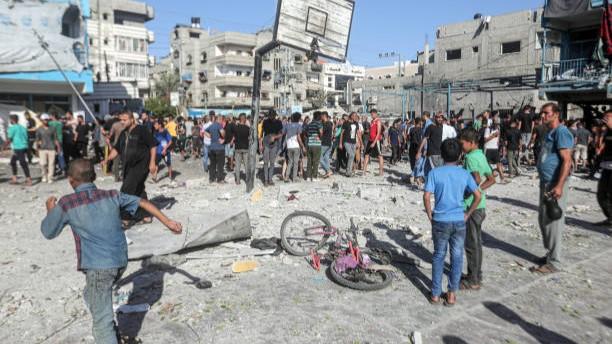 Enam Staf UNRWA Tewas Akibat Serangan Israel ke Sekolah PBB di Gaza