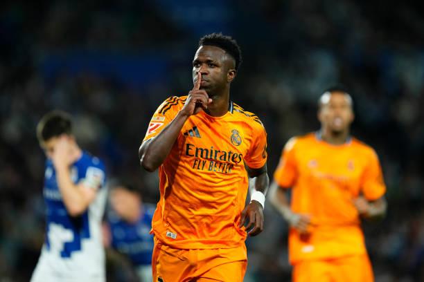 Vinicius Dikritik karena Gestur Diam, Ancelotti Bela Gerakan yang Dilakukan Pemainnya