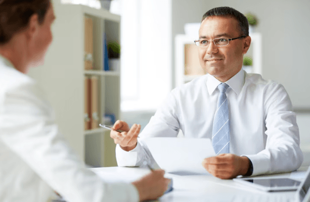 10 Barang yang Harus Dibawa Saat Interview