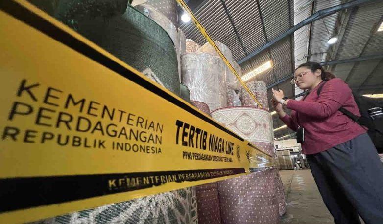 Zulhas Ungkap Temuan Sajadah-Karpet Turki Ilegal di Tangerang Senilai Rp10 Miliar