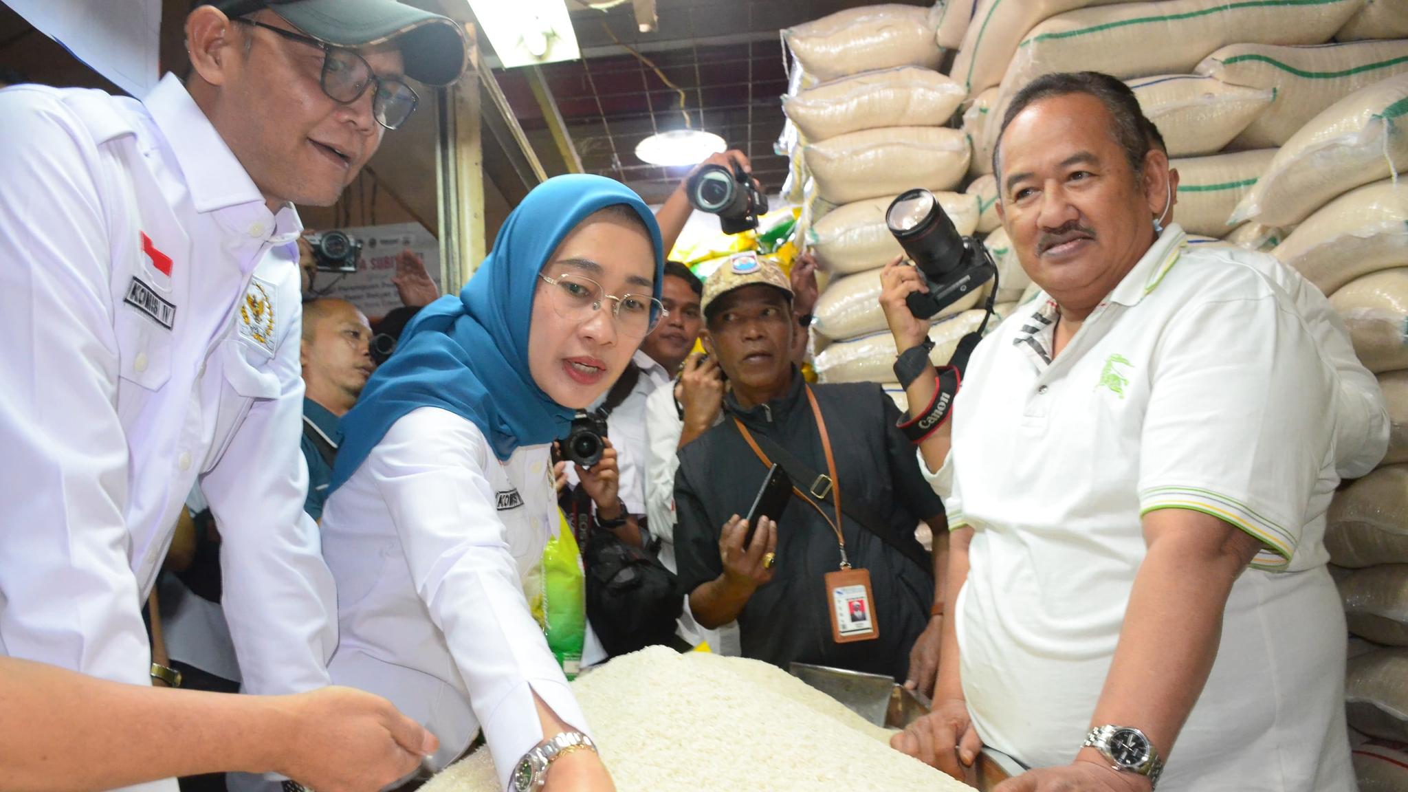 Komisi IV Tinjau Ketersediaan dan Stabilitas Harga Pangan di Pasar Atas Cimahi